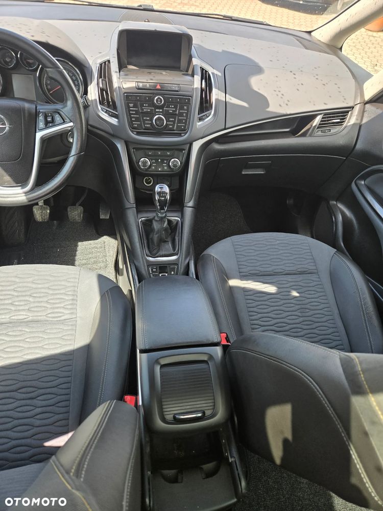 Opel Zafira Tourer 1.4 Turbo Business Edition - 15