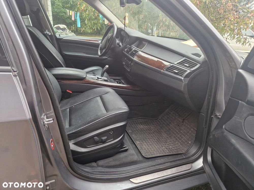 BMW X5 3.0si xDrive - 12