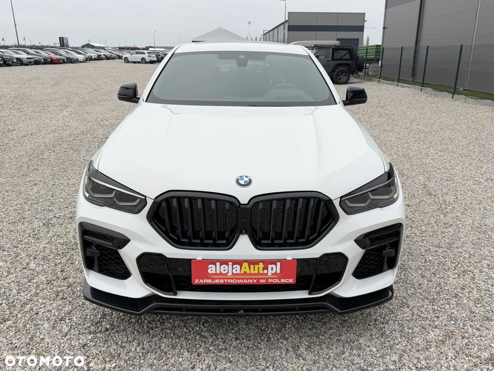 BMW X6 xDrive40i - 13
