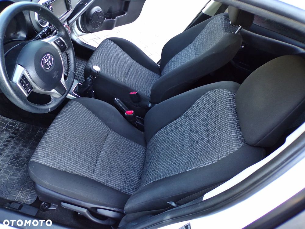 Toyota Yaris 1.33 VVT-i Comfort - 22