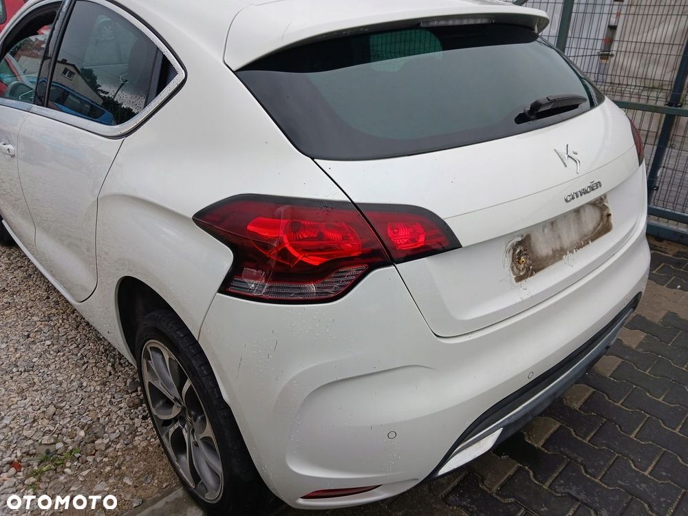 ZDERZAK TYŁ CITROEN DS4 2013 ROK KWE - 2