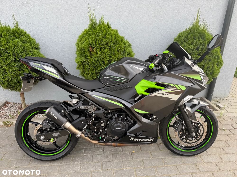Kawasaki Ninja 400 - 4