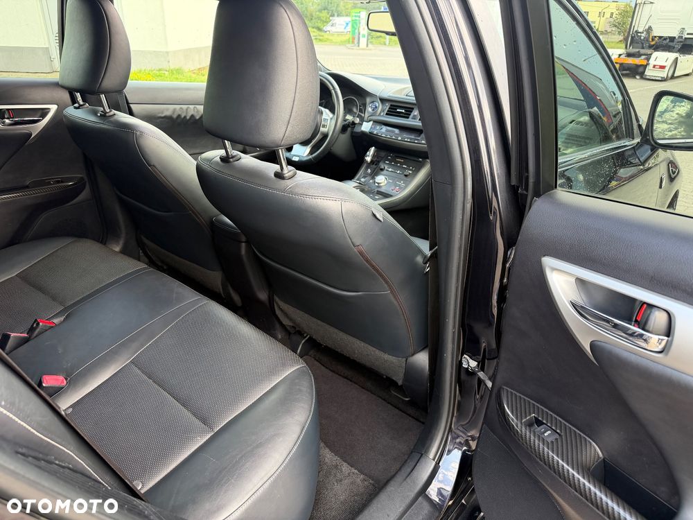 Lexus CT 200h F Sport - 18