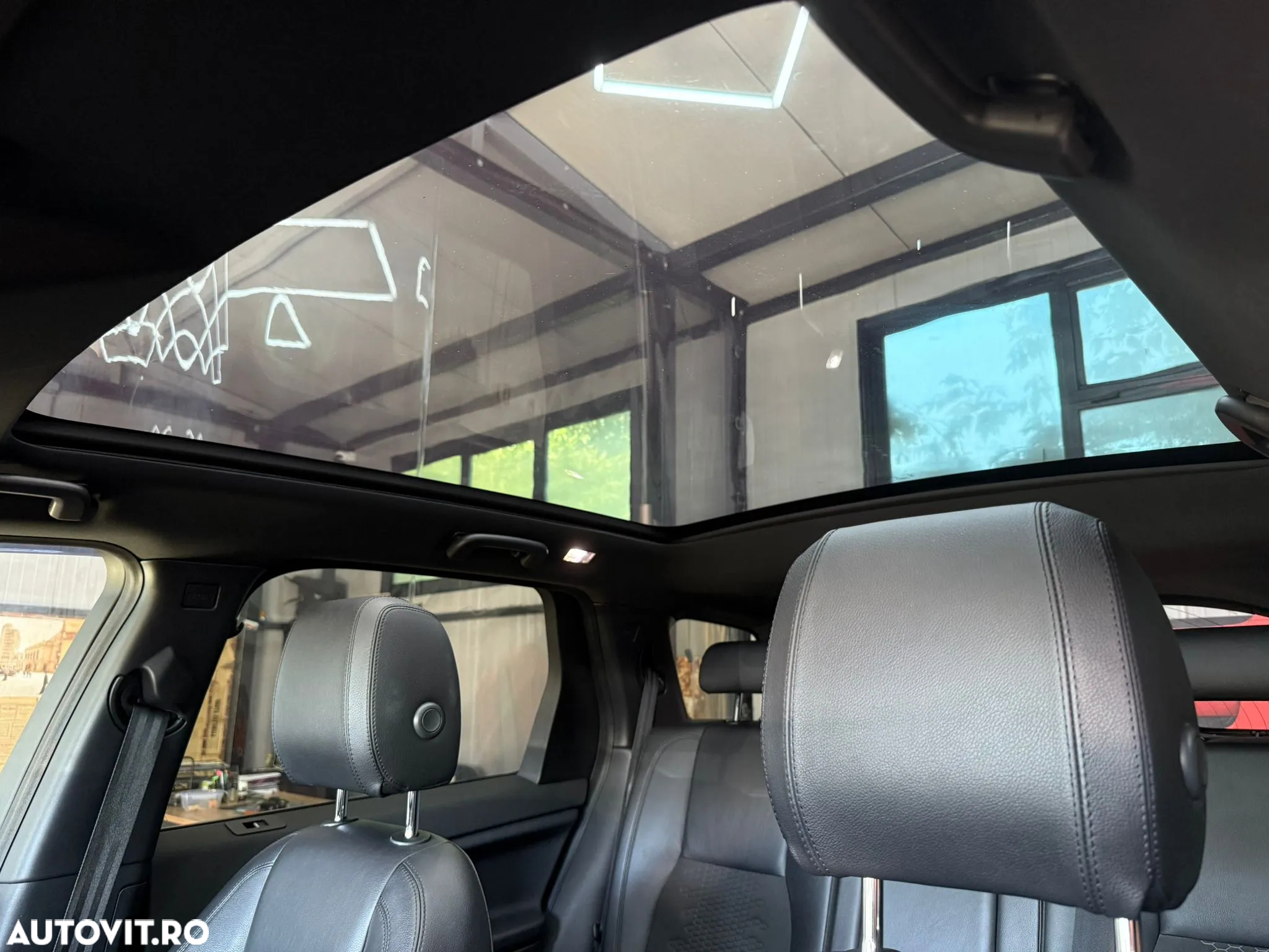 Land Rover Discovery Sport - 22