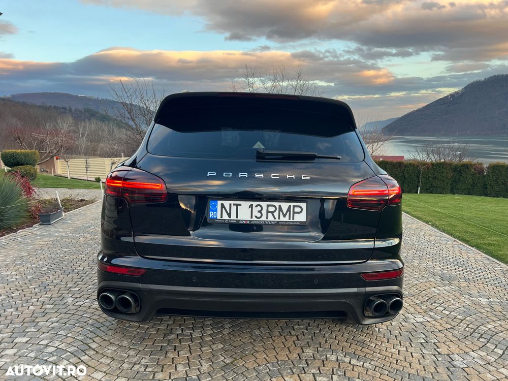 Porsche Cayenne S E-Hybrid Platinum Edition - 5