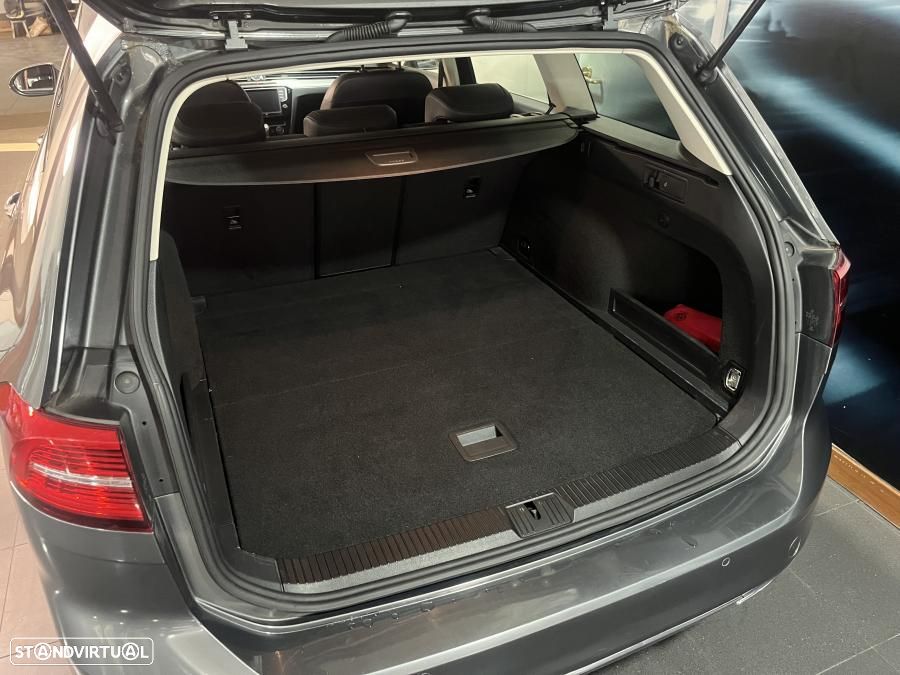 VW Passat Variant 2.0 TDi Highline DSG - 9
