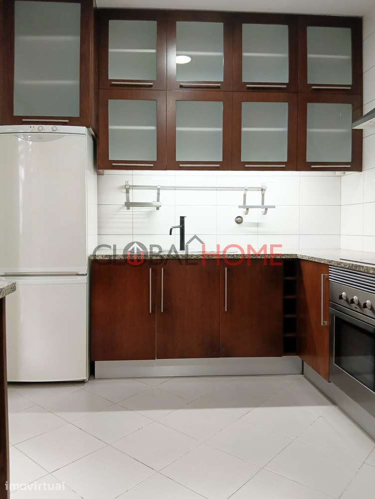 Moradia T2 Renovada em Rio Tinto - Grande imagem: 3/23