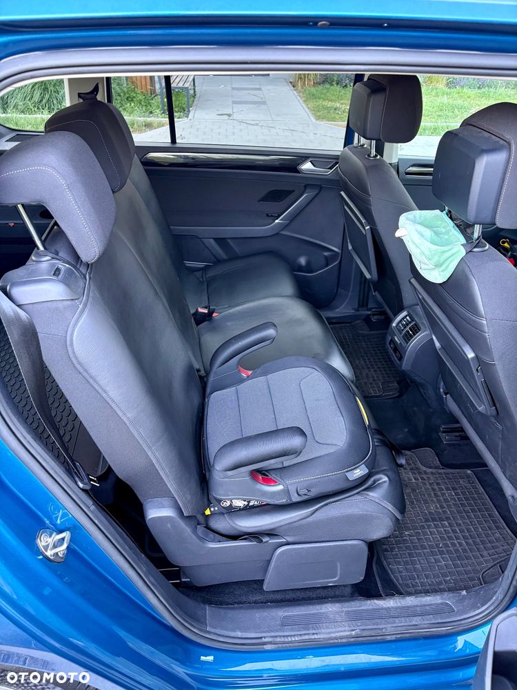 Volkswagen Touran 1.5 TSI EVO Highline DSG - 11