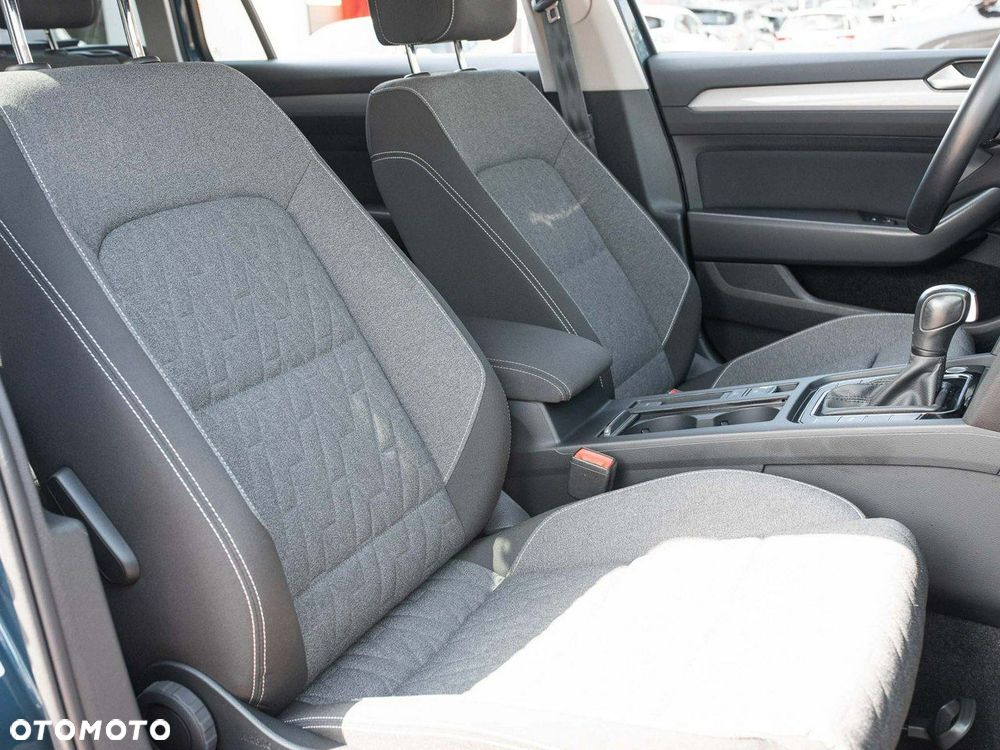 Volkswagen Passat - 23