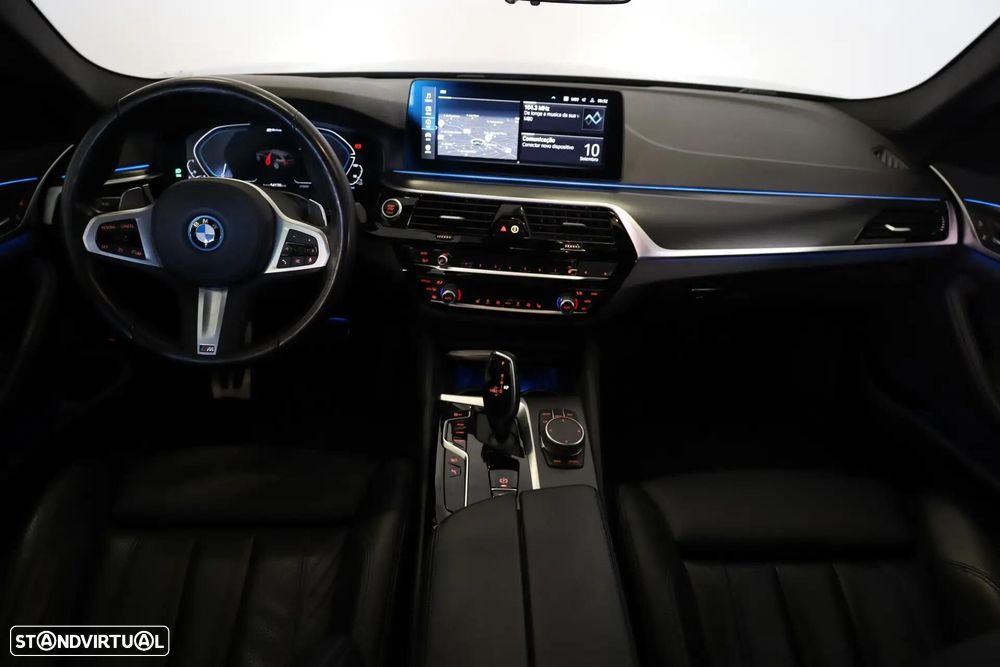 BMW 530 e Pack Desportivo M - 5