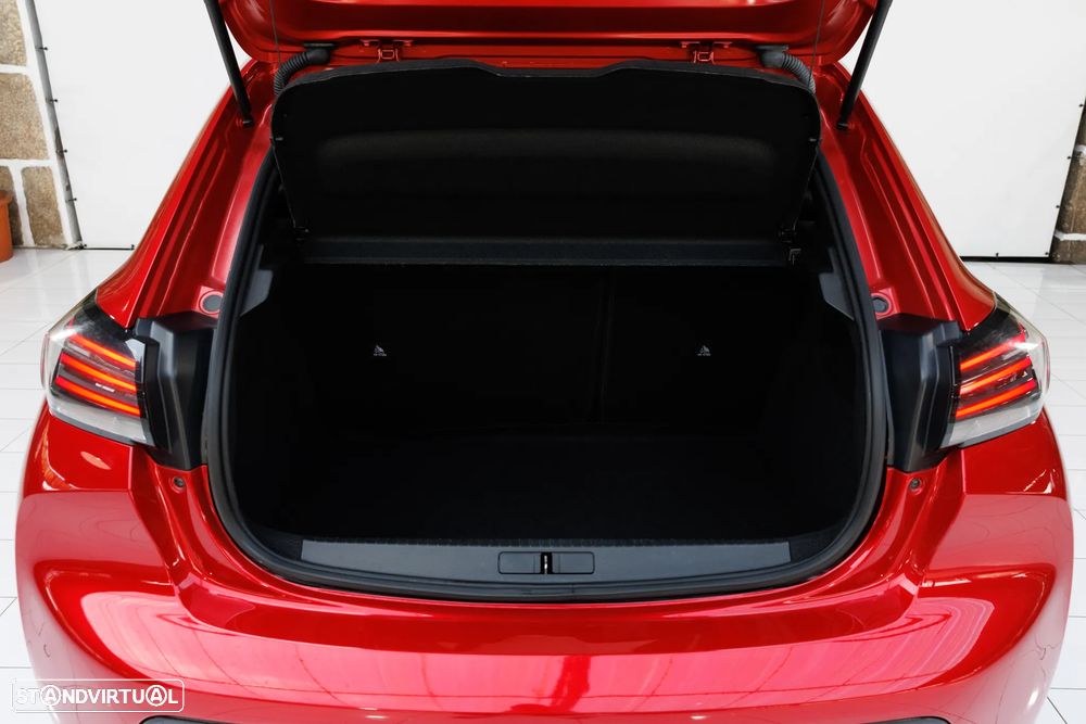Peugeot 208 1.2 PureTech Allure - 21