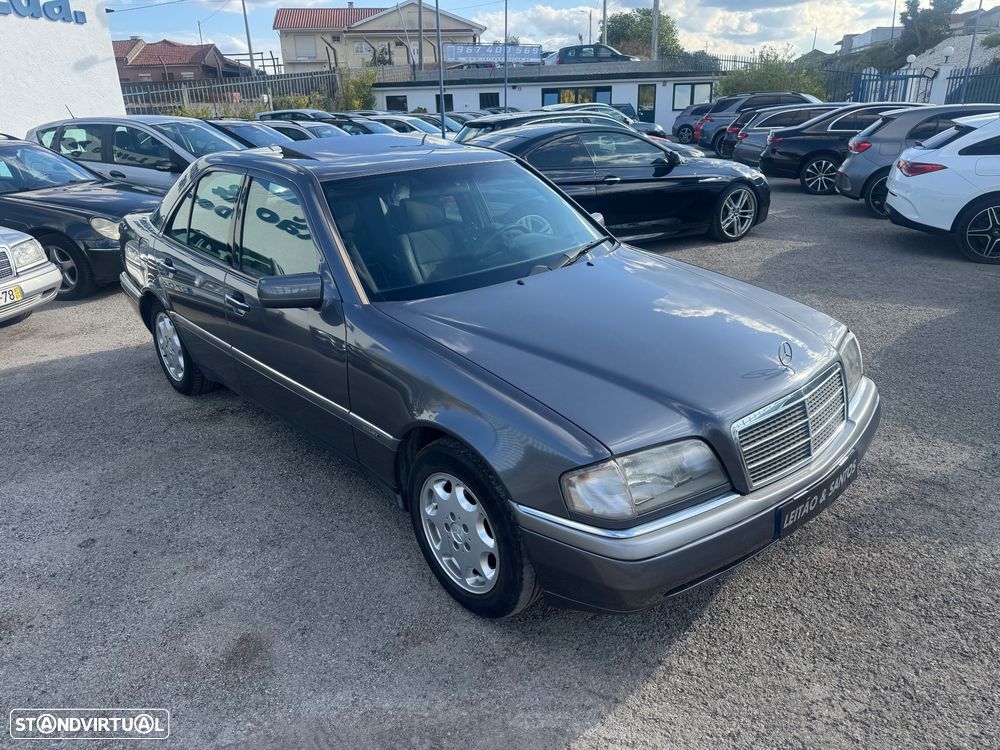 Mercedes-Benz C 220 D Elegance - 22