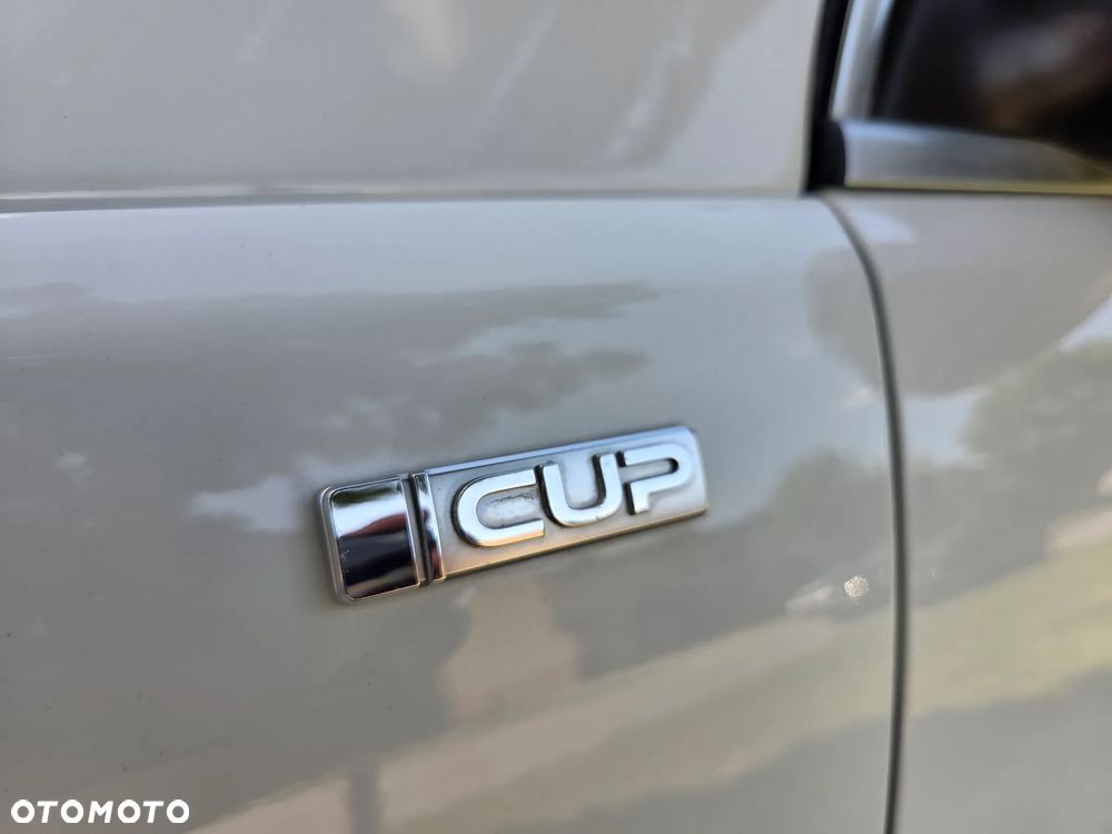 Volkswagen Tiguan 2.0 TDI DPF 4Motion BlueMotion Technology Cup Sport & Style - 25