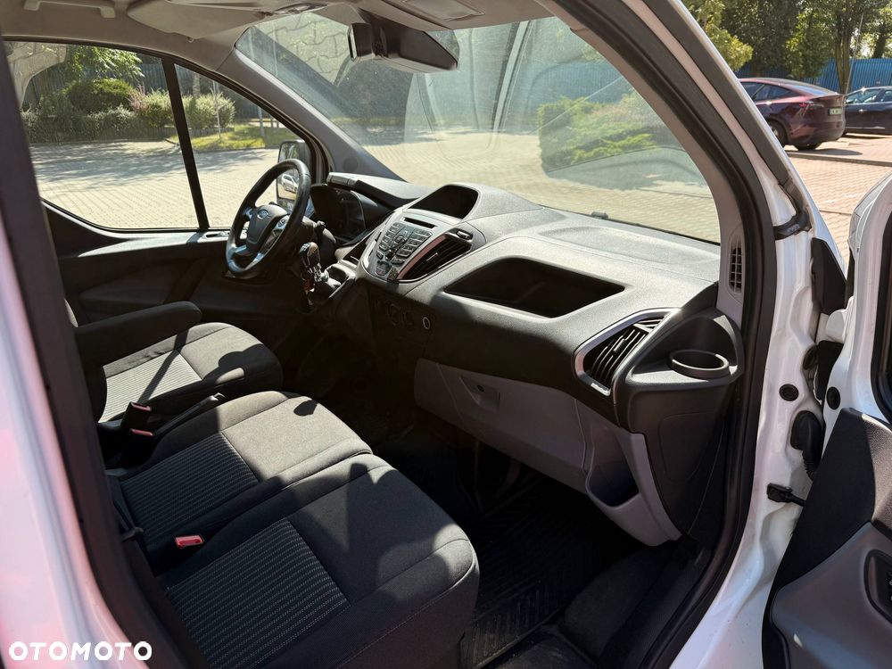 Ford Transit Custom - 8