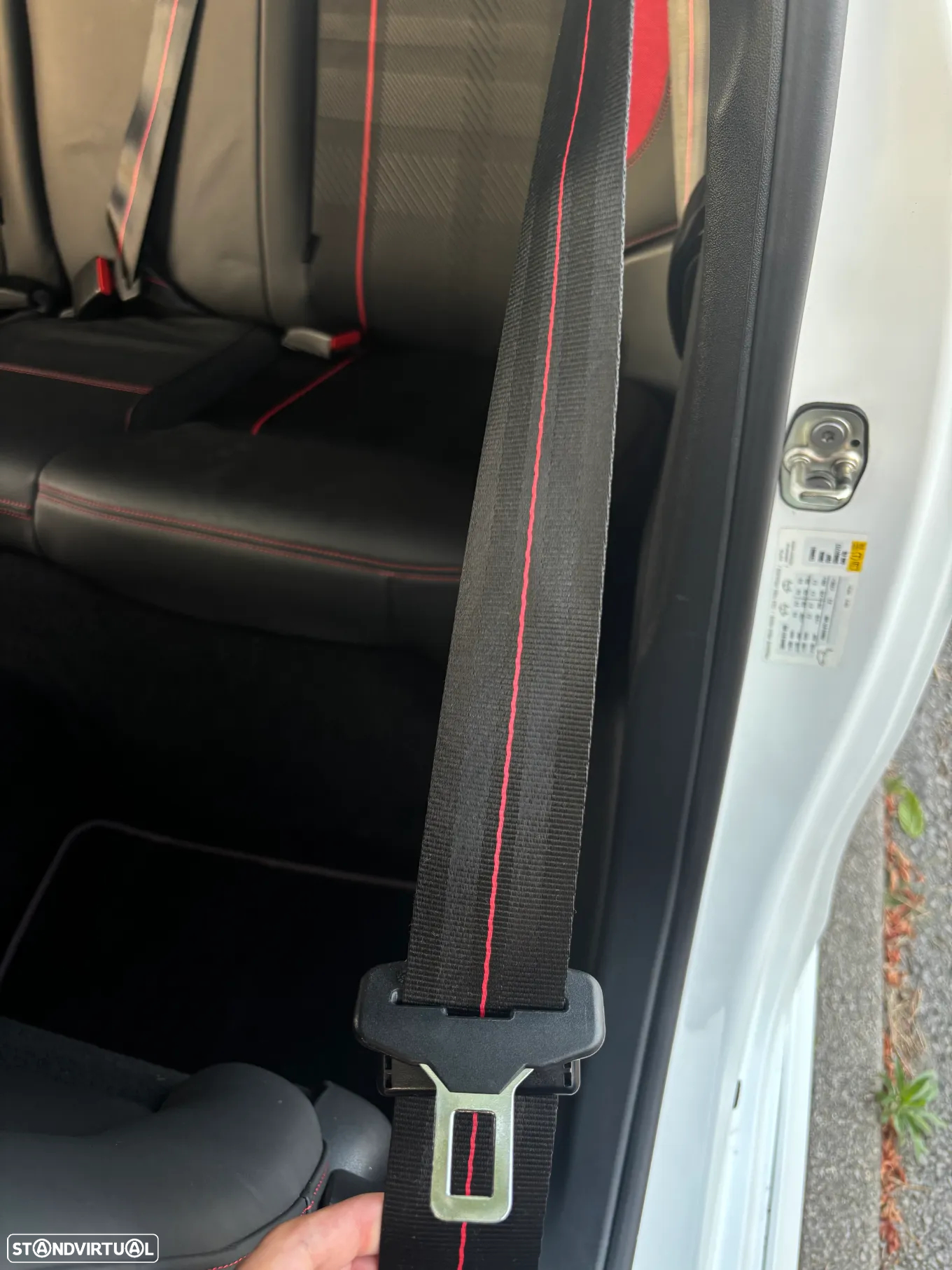 Peugeot 208 1.6 THP GTi - 30
