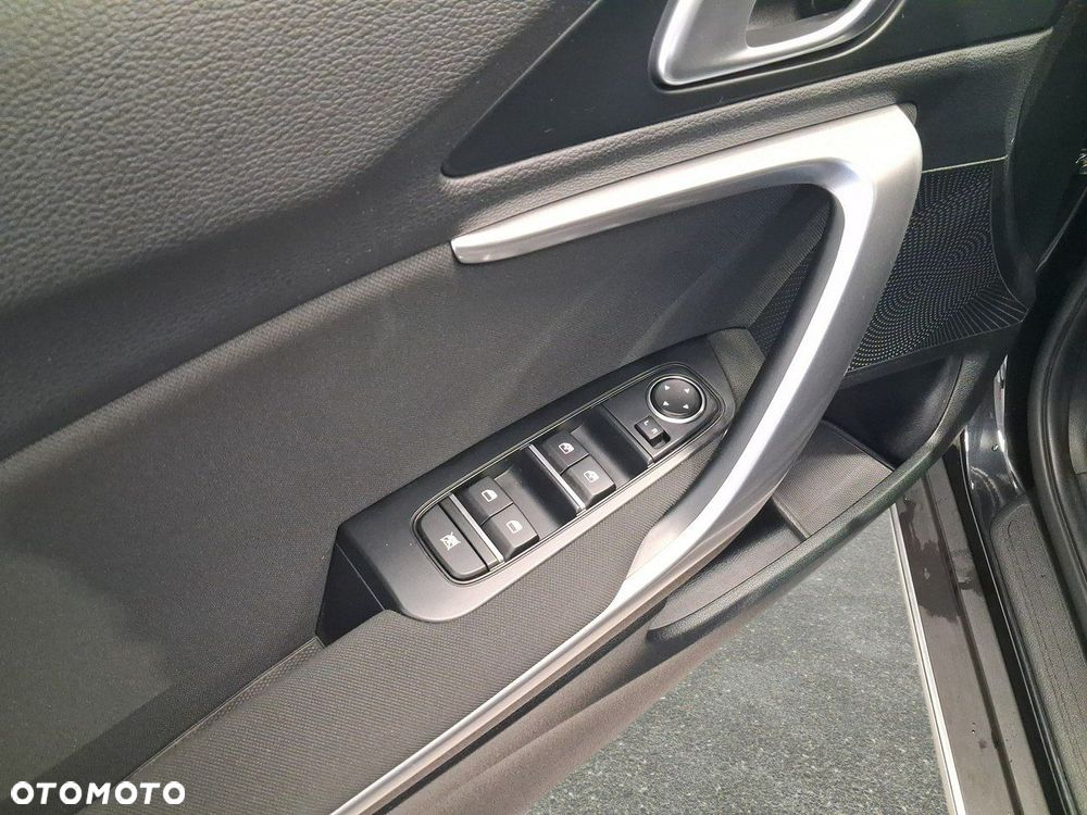 Kia XCeed - 19