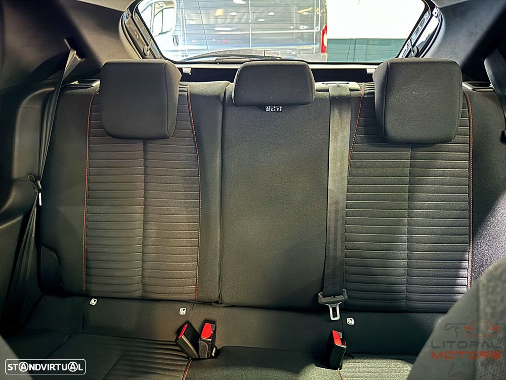 Peugeot 208 1.2 PureTech Active - 36