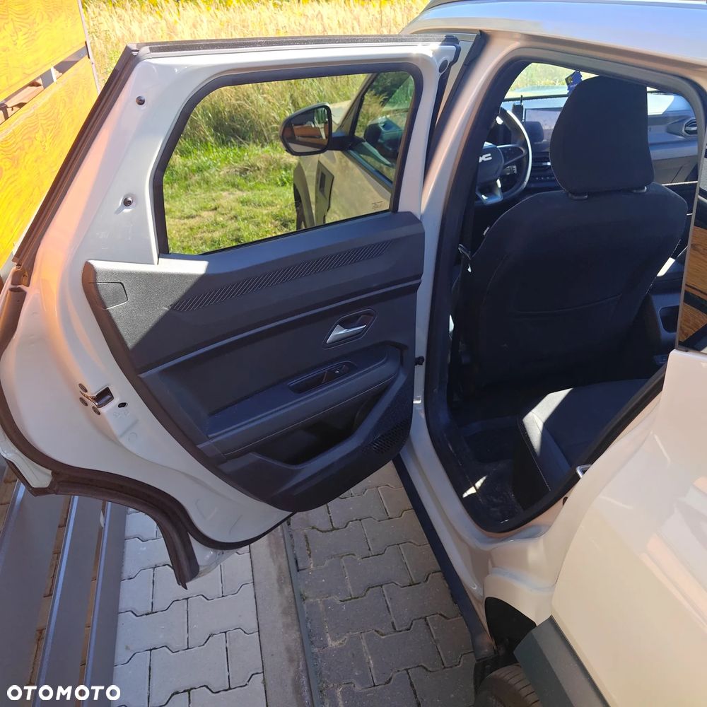 Dacia Duster 1.6 Full Hybrid 140 Journey MMT - 14