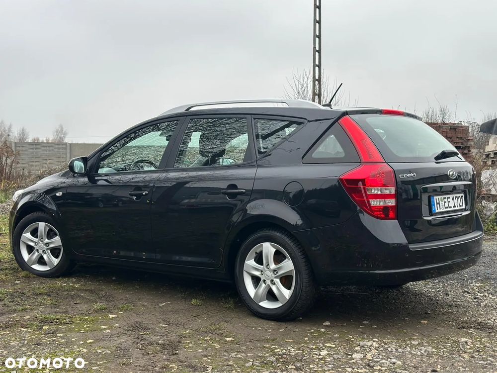 Kia Ceed 1.6 CRDi Spirit - 8