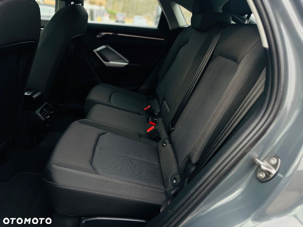 Audi Q3 Sportback 35 TDI S tronic - 8