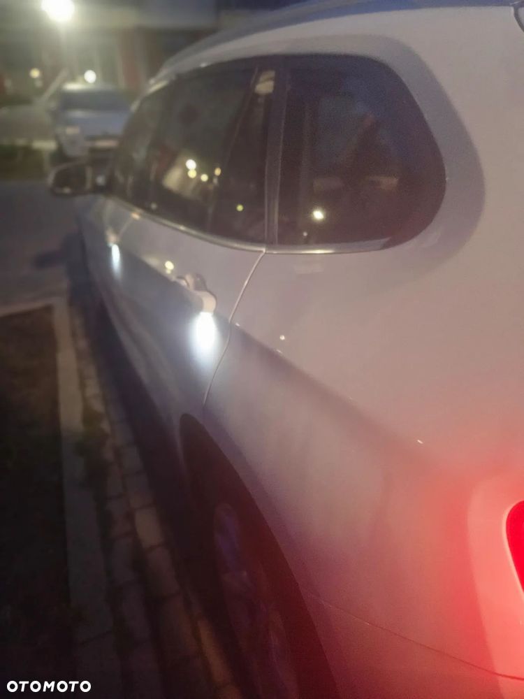 BMW X1 xDrive18d - 14