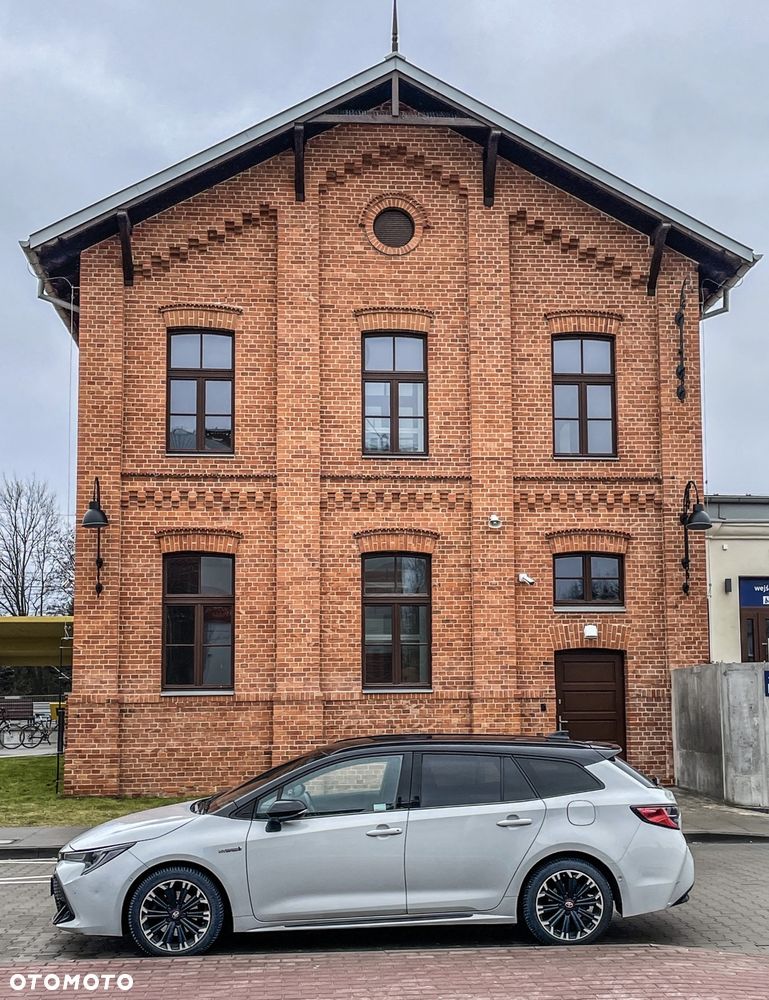 Toyota Corolla 2.0 Hybrid GR Sport - 38