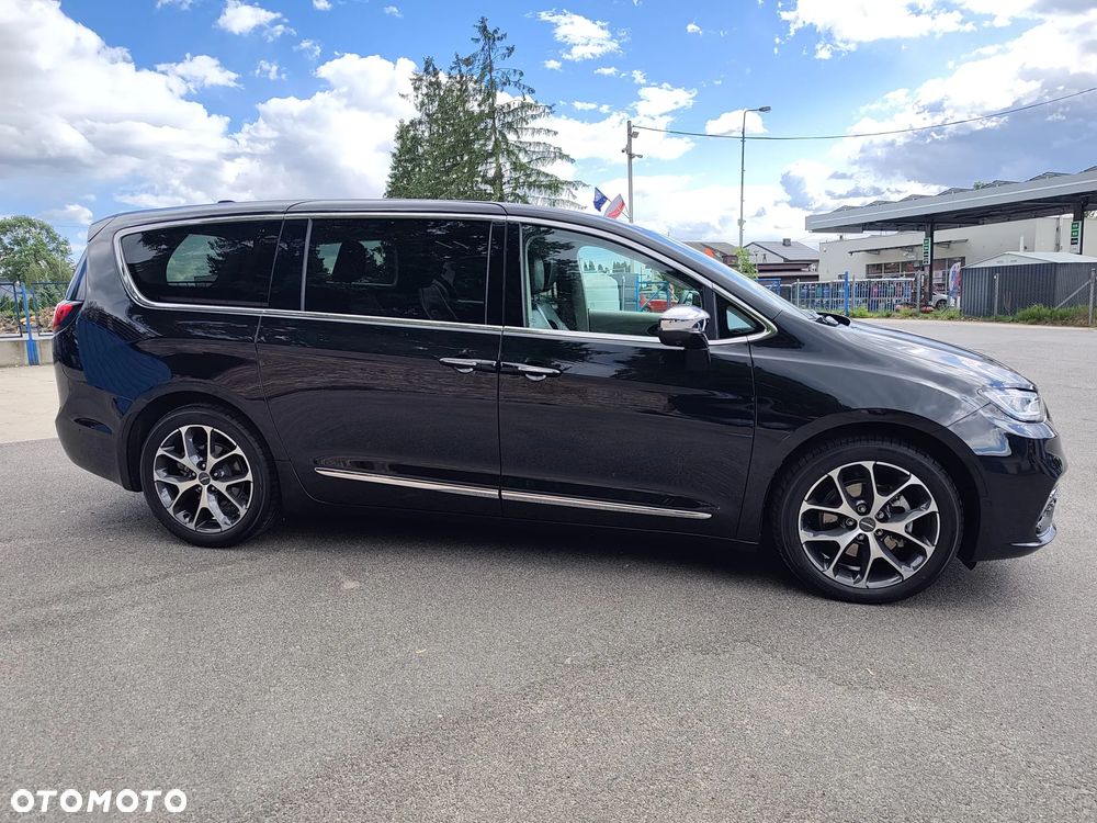 Chrysler Pacifica - 7