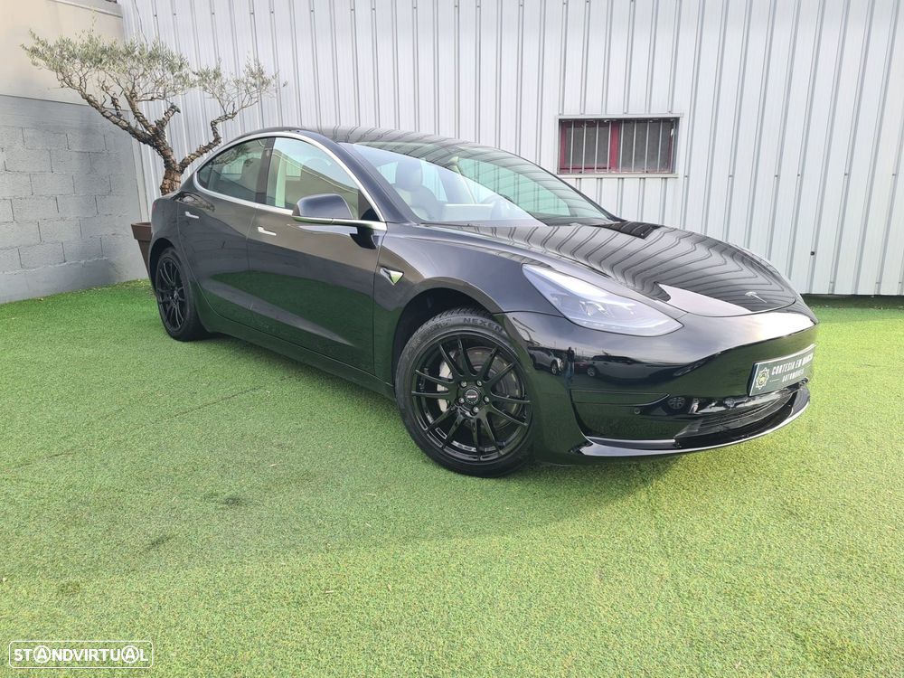 Tesla Model 3 - 2