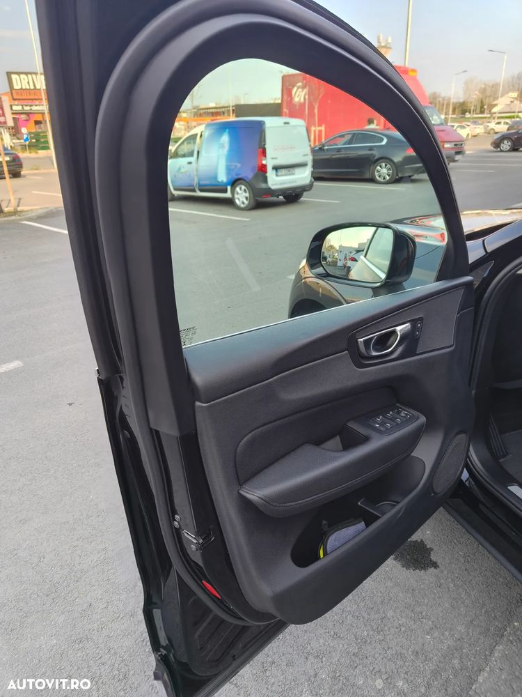 Volvo XC 60 T6 AWD Recharge Geartronic Inscription - 28