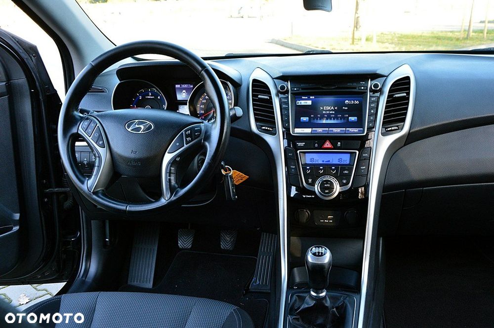 Hyundai i30 1.6 CRDi BlueDrive Comfort - 24