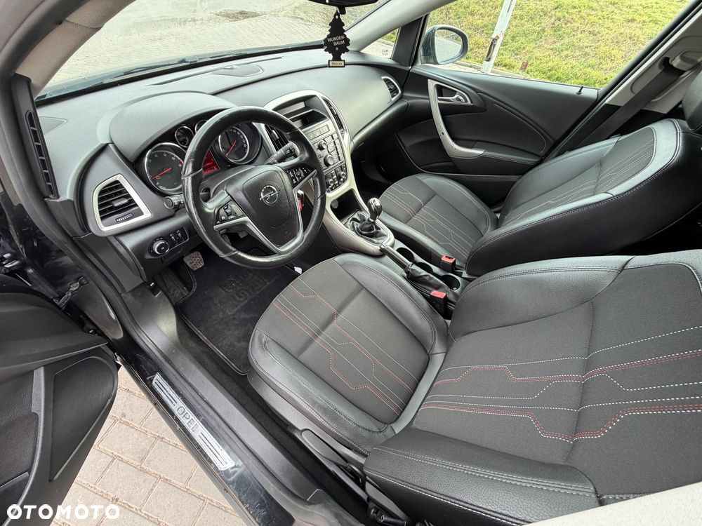 Opel Astra 1.4 T Cosmo - 9