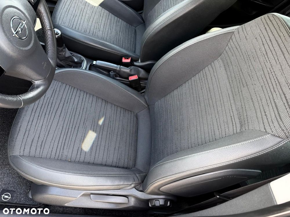 Opel Corsa 1.2 16V Cosmo - 21