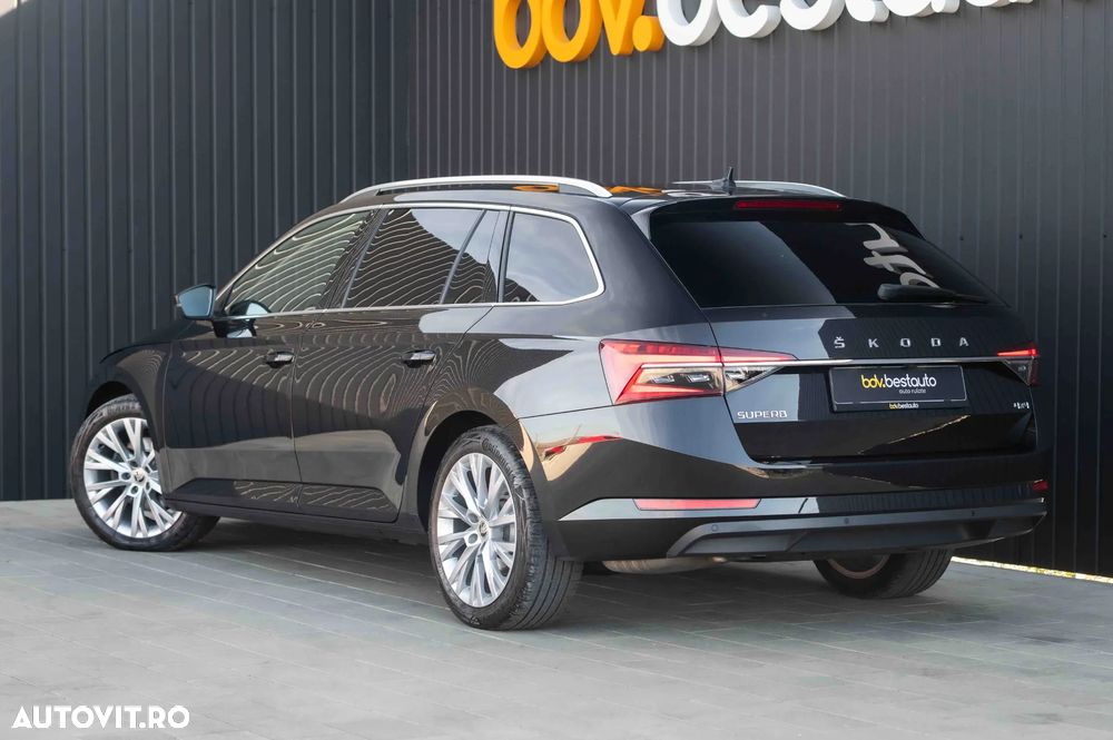 Skoda Superb 2.0 TDI 4X4 DSG Style - 8