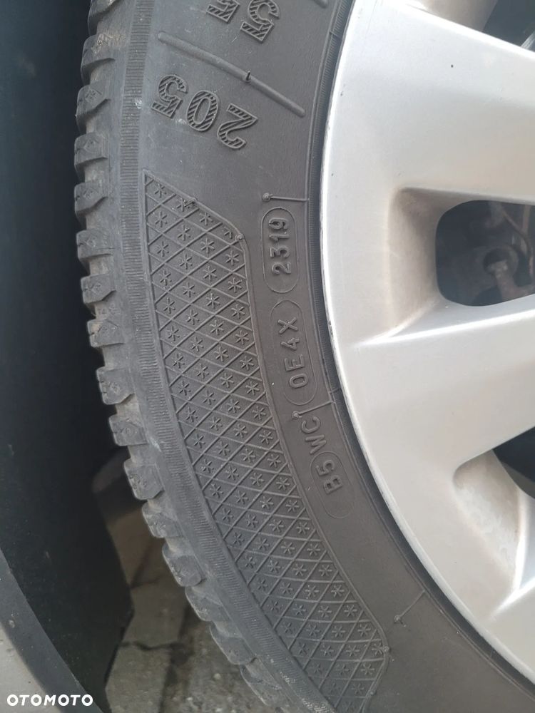 BMW Seria 3 318d - 14