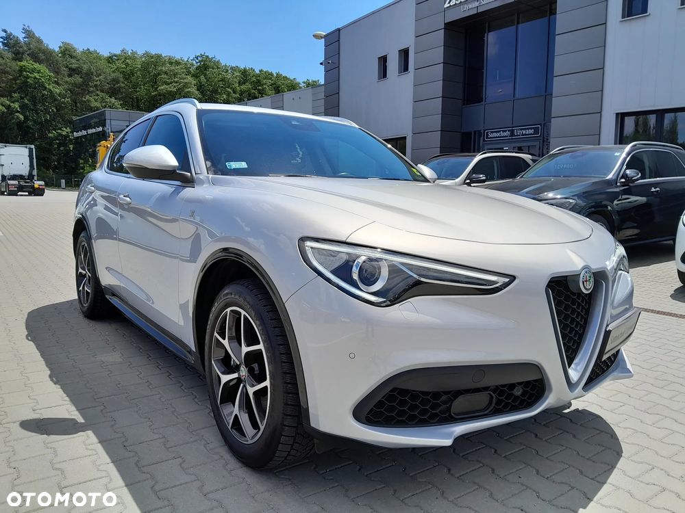Alfa Romeo Stelvio 2.0 Turbo Veloce TI Q4 - 8