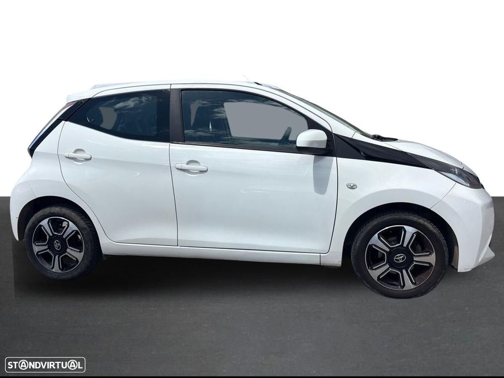 Toyota Aygo - 16