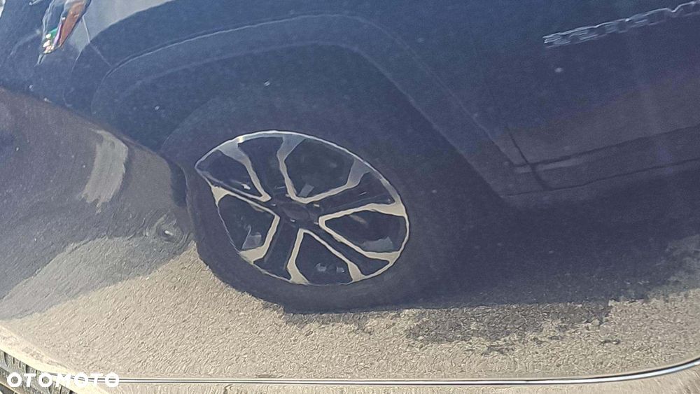 Chrysler Pacifica - 14