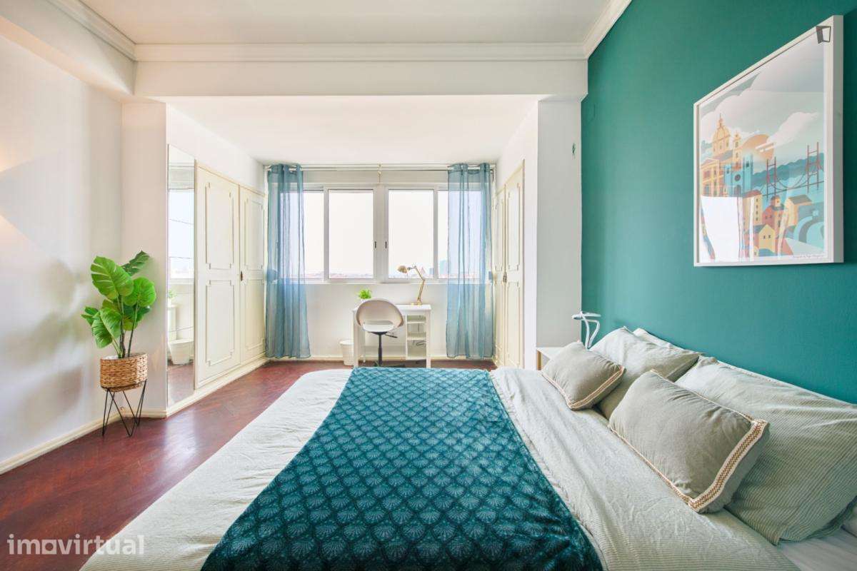 Quarto - localizado em Roma-Areeiro Lisbon - Grande imagem: 4/60