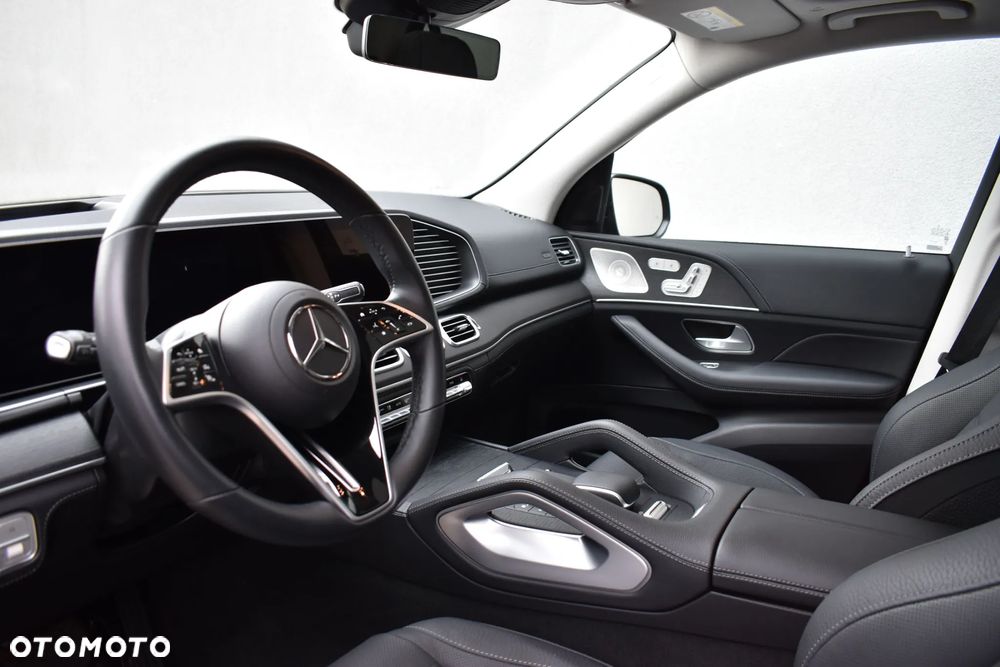 Mercedes-Benz GLE 300 d 4Matic 9G-TRONIC AMG Line Advanced Plus - 12