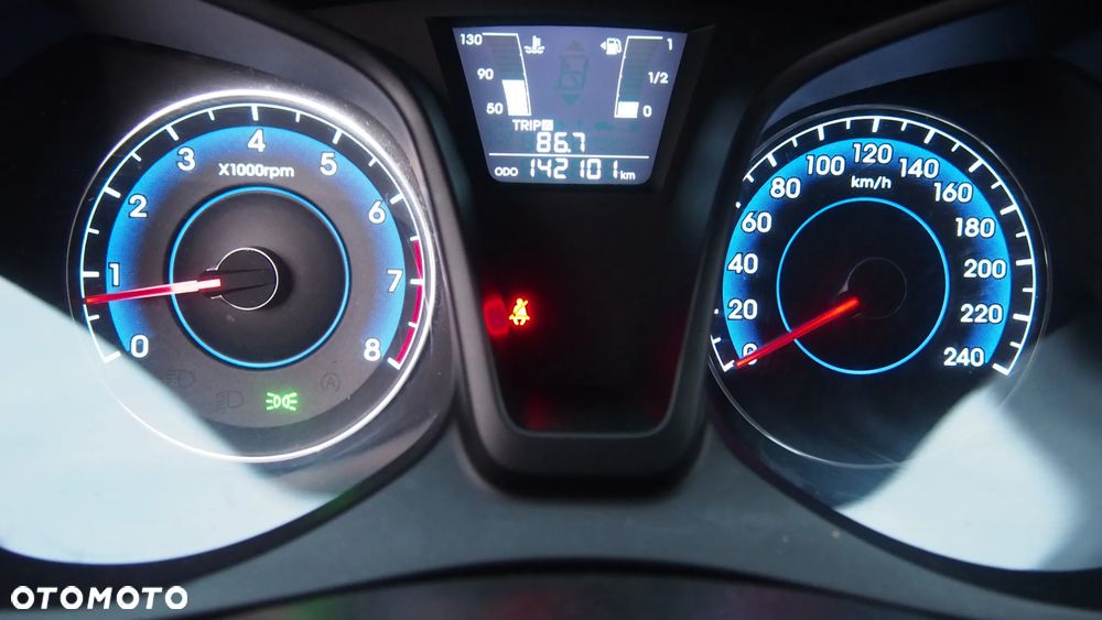 Hyundai ix20 1.4 blue Comfort - 13