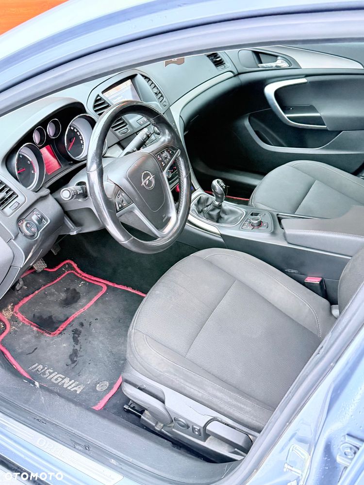 Opel Insignia - 8