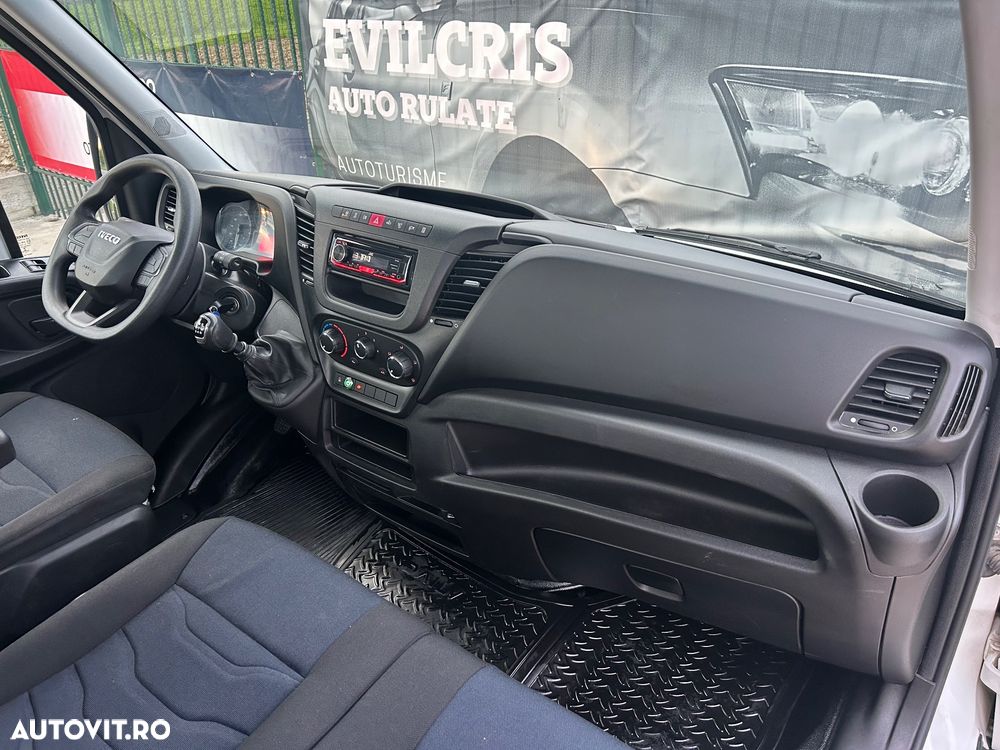 Iveco LIFT DE CONTAINER CU CARLIG 3.0 D - 27