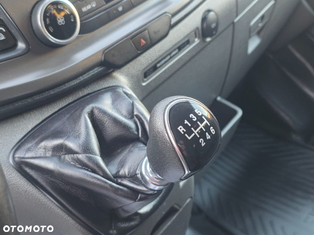 Ford Transit - 18