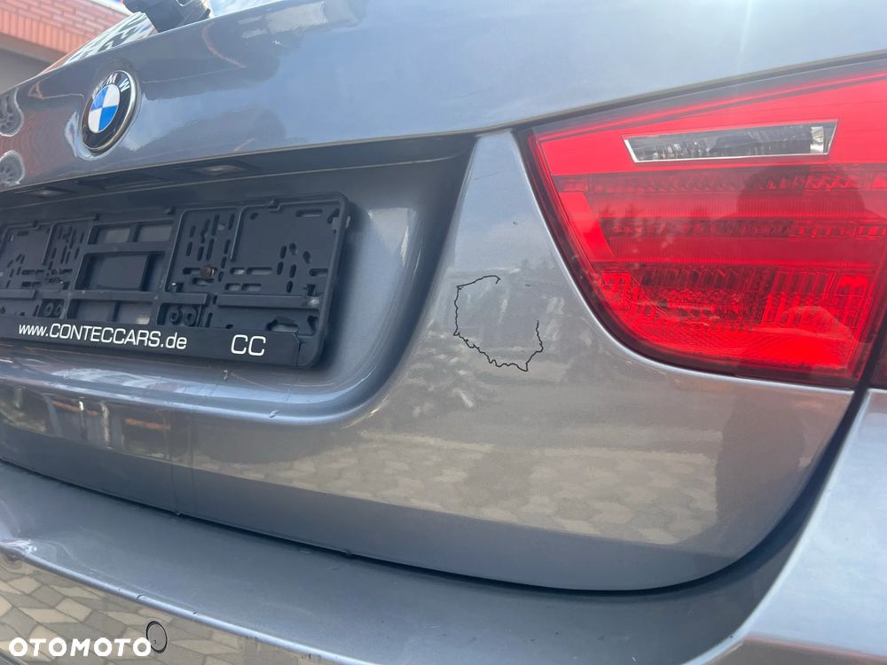 BMW E91 LAMPY TYŁ LED KOMPLET - 2