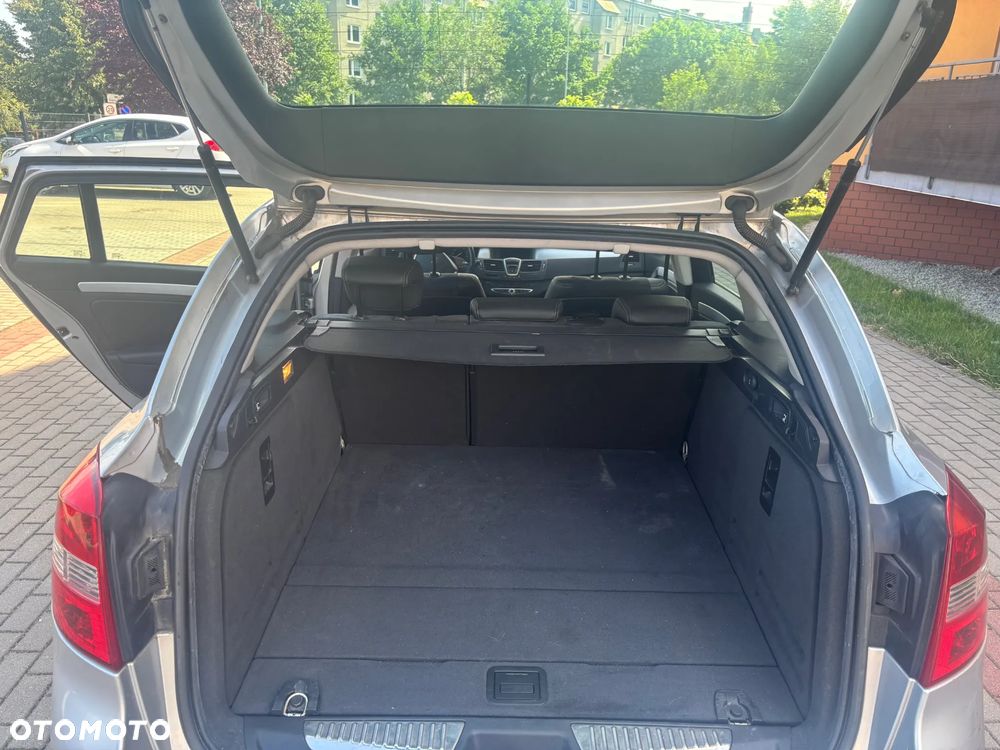 Renault Laguna dCi 150 FAP Dynamique - 14