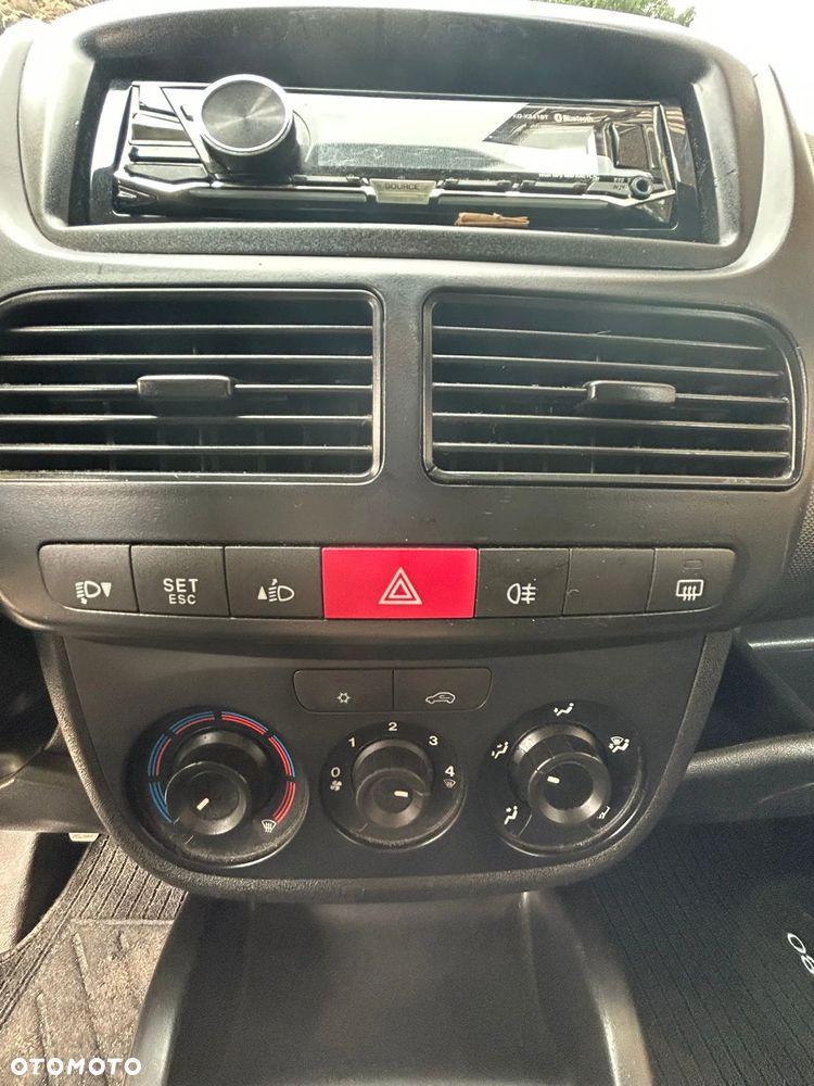 Opel COMBO-D-VAN - 8