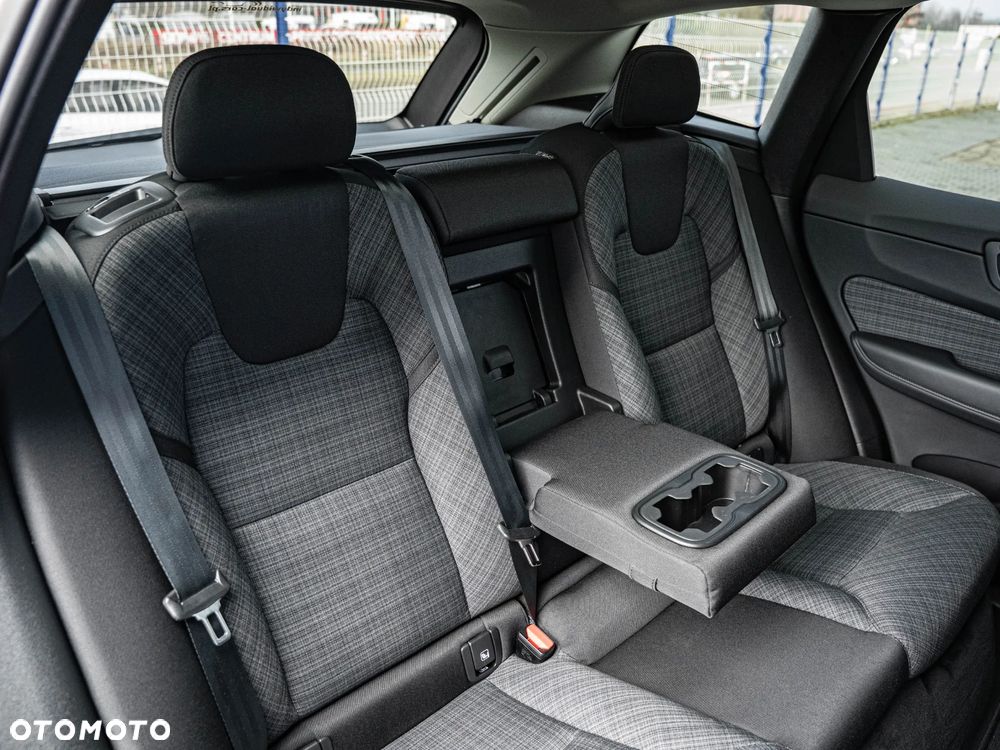 Volvo XC 60 T6 AWD Recharge Geartronic Inscription Expression - 26