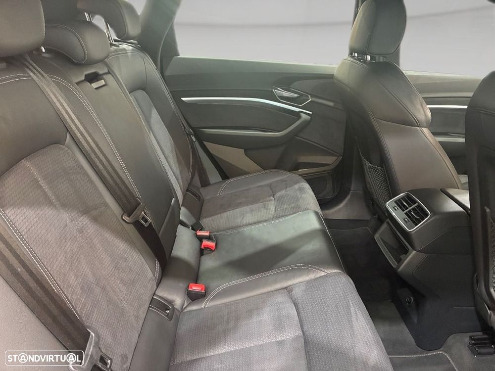 Audi e-tron 55 quattro S line - 21