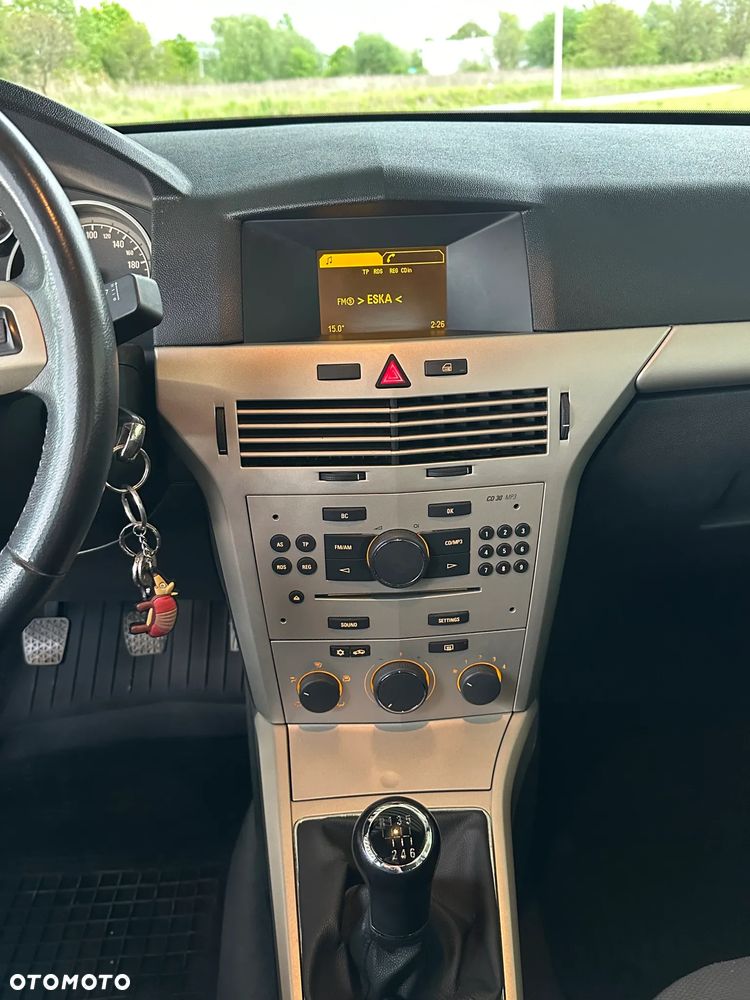 Opel Astra 1.3 CDTI DPF - 14