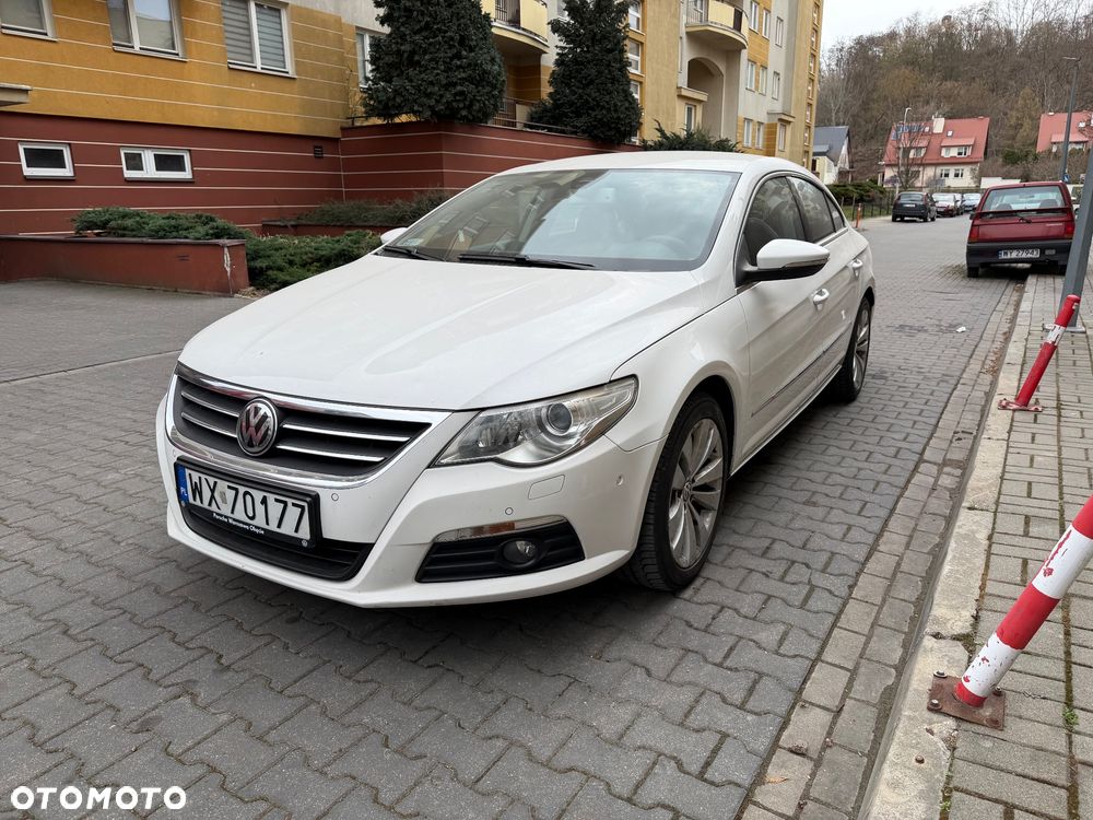 Volkswagen Passat CC - 8